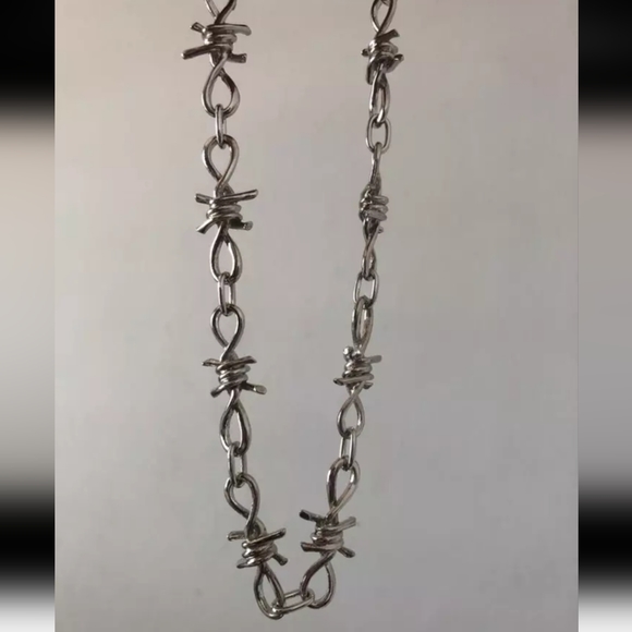 🔥Chunky Barbed Wire Choker Necklace Grunge Hip-hop Hot Silver Chain Heavy Edgy - Picture 5 of 5